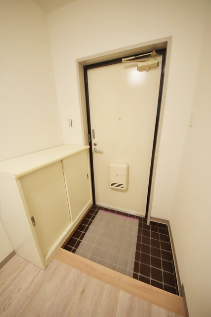 玄関　～行ってきまーす～