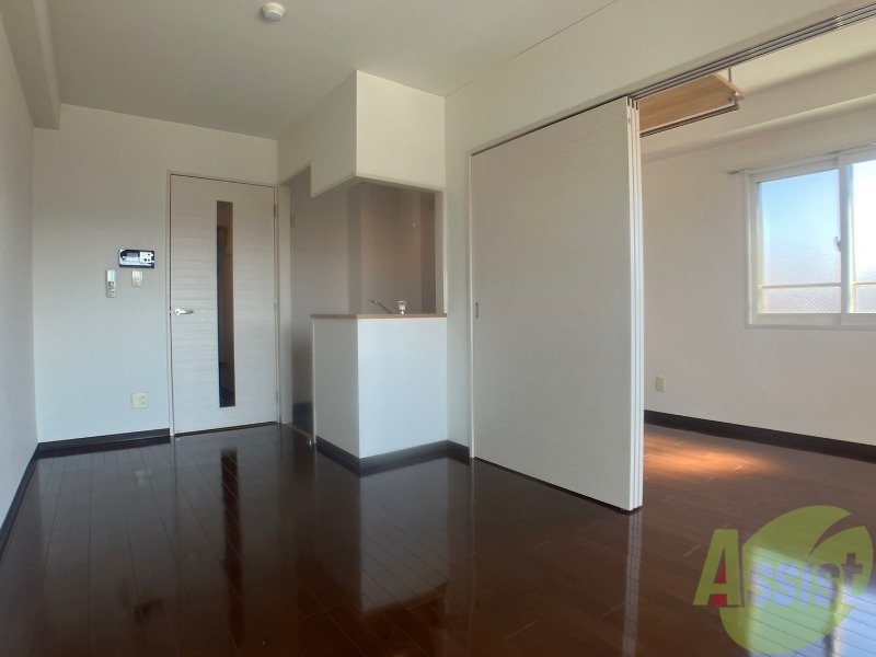 居室・リビング　広くてきれいなリビングです！快適に過ごせそうですね。