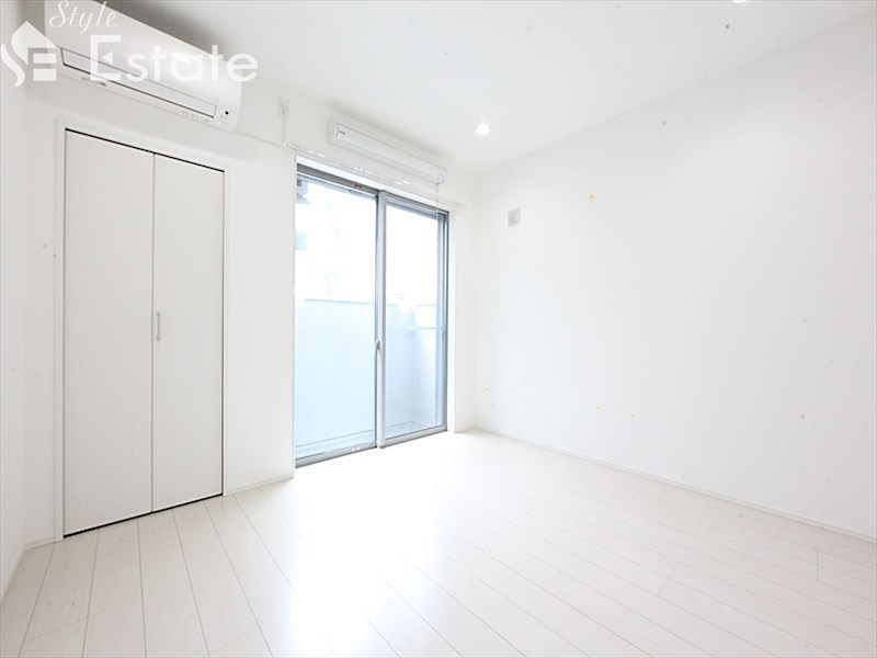 居室・リビング　内装