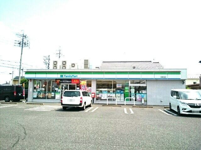 コンビニ　ファミリーマート南山名店（コンビニ）まで800m