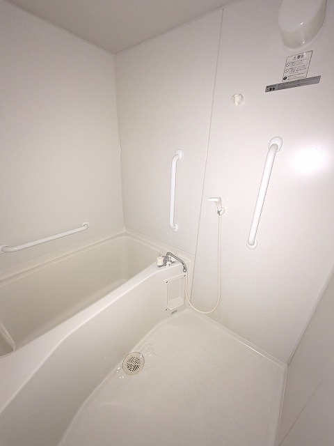 バス・シャワールーム　ゆったりバスルーム♪