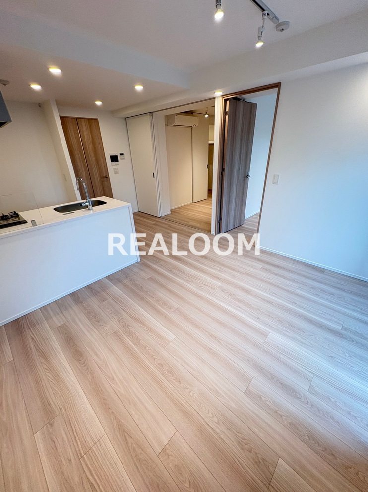 居室・リビング　写真と現況が異なる場合は現況を優先いたします。