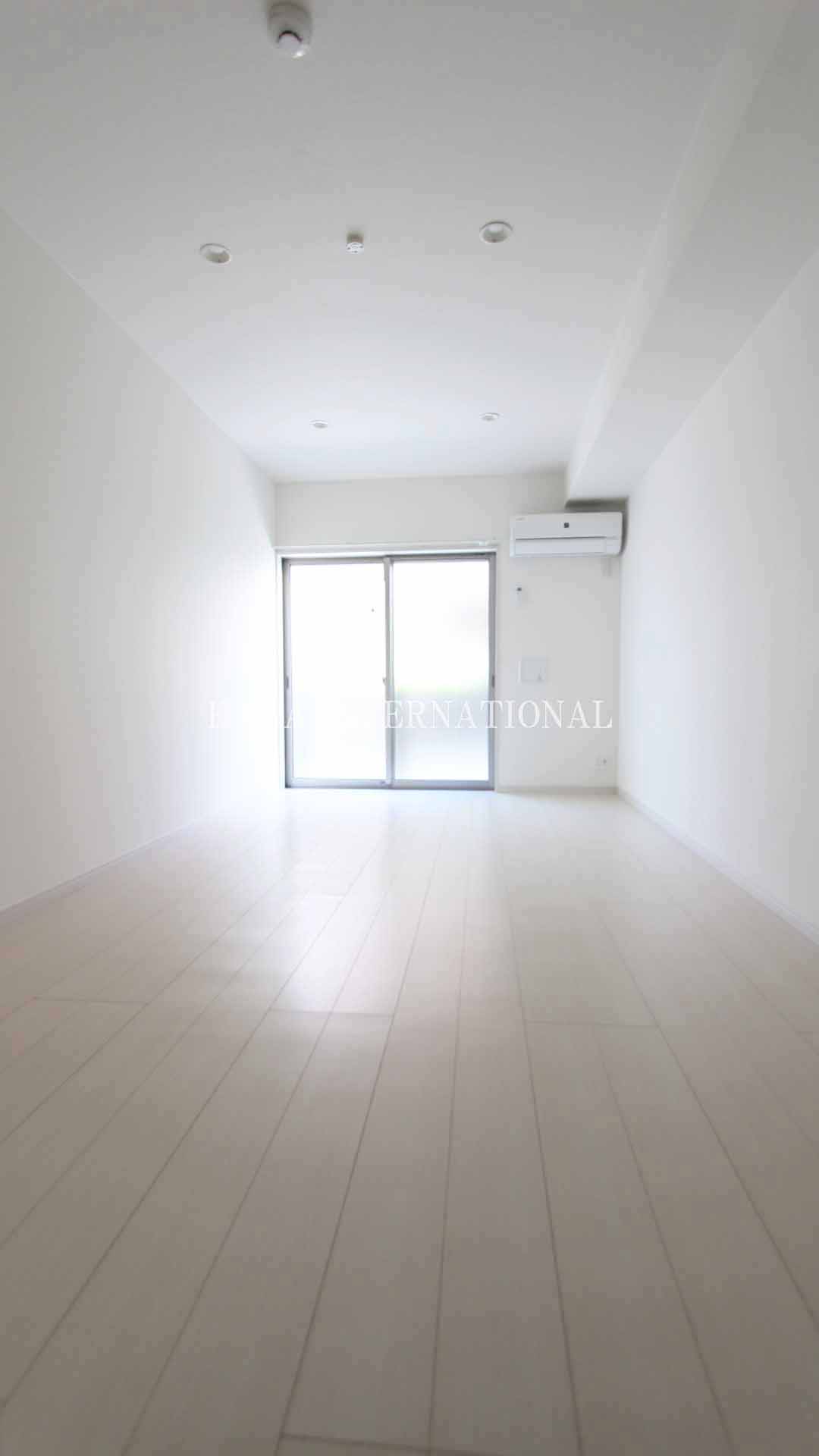 居室・リビング　反転タイプ