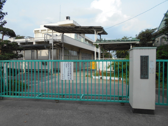 小学校　東久留米市立小山小学校（小学校）まで1400m