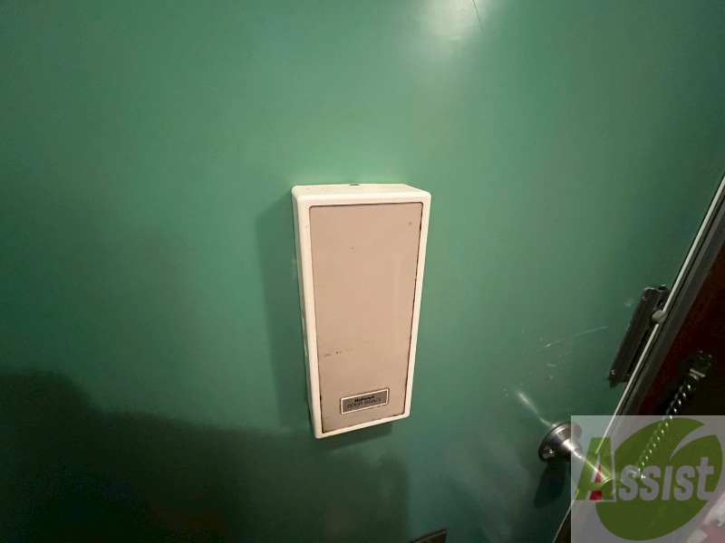 セキュリティ　来客時にはこちらのチャイムが鳴りますよ。