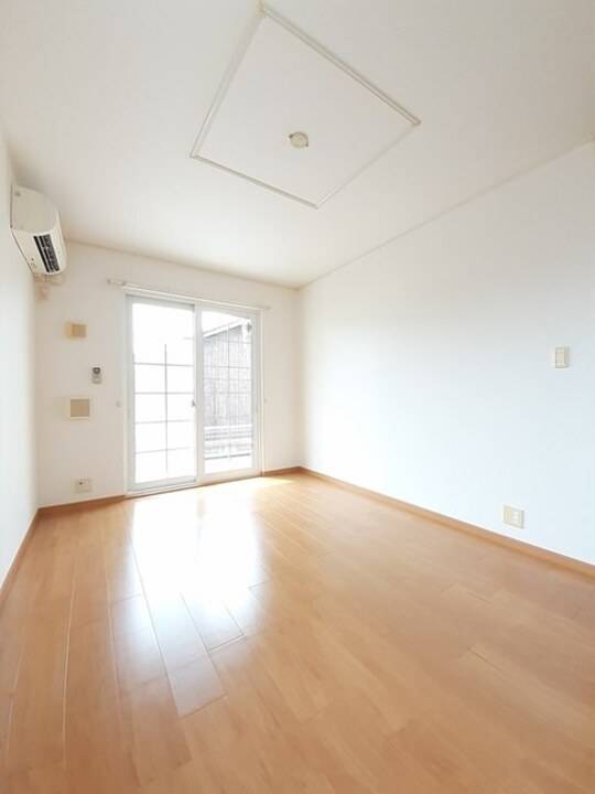 居室・リビング　リビング