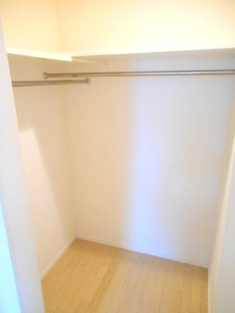 収納　ウォークインクローゼット
