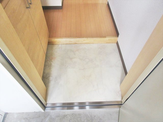 玄関　ヴィラエーデル大須