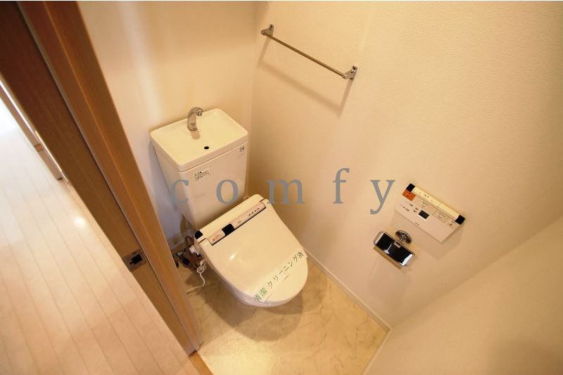 トイレ　ウォシュレット付きトイレ