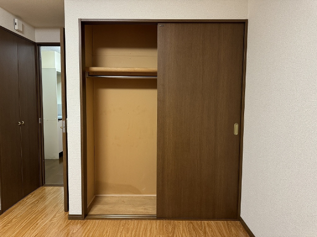 収納　画像は反転タイプです