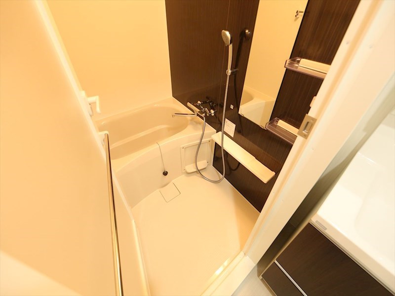 バス・シャワールーム　バスルーム　浴室暖房乾燥機付き