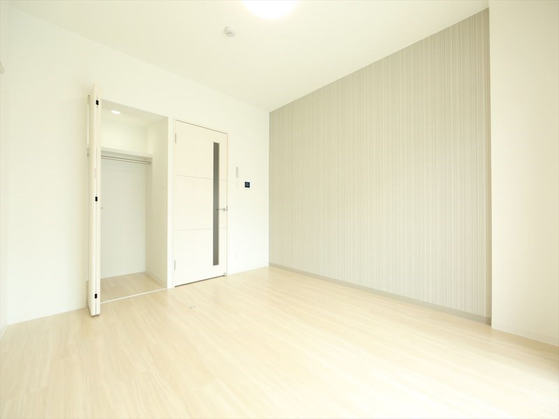 居室・リビング　洋室7.4帖　ウォークインクローゼット付（収納充実してます）