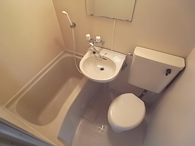 バス・シャワールーム　バスルーム