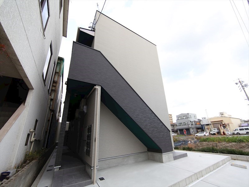 建物外観　外観　デザイナーズ　光インターネット無料