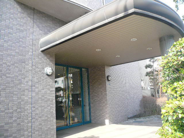 エントランス　建物への入り口★