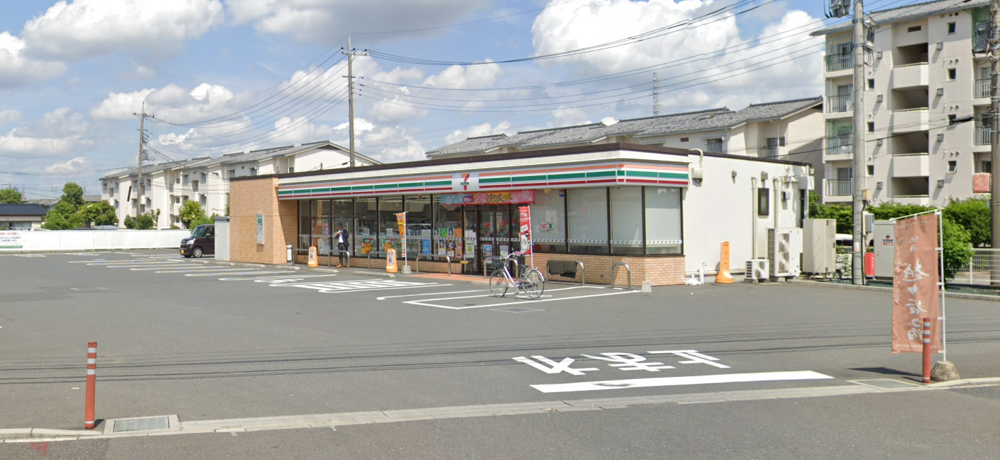 コンビニ　セブンイレブン越谷間久里団地前店（コンビニ）まで544m