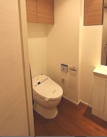 トイレ　別部屋参考写真