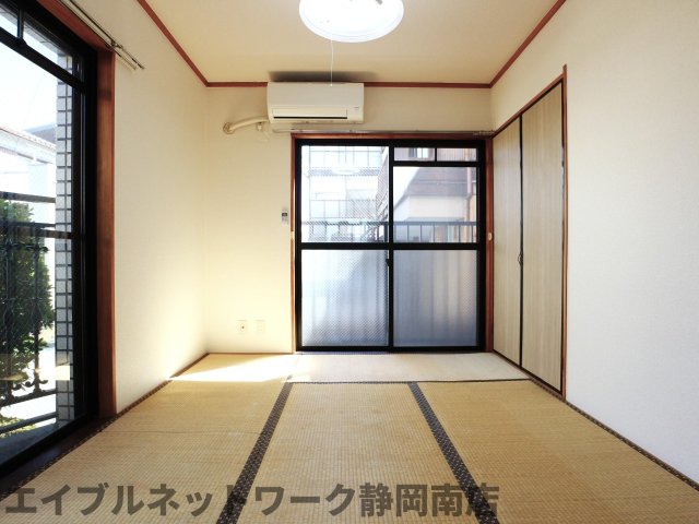 居室・リビング　ゆったり過ごせるリビングです