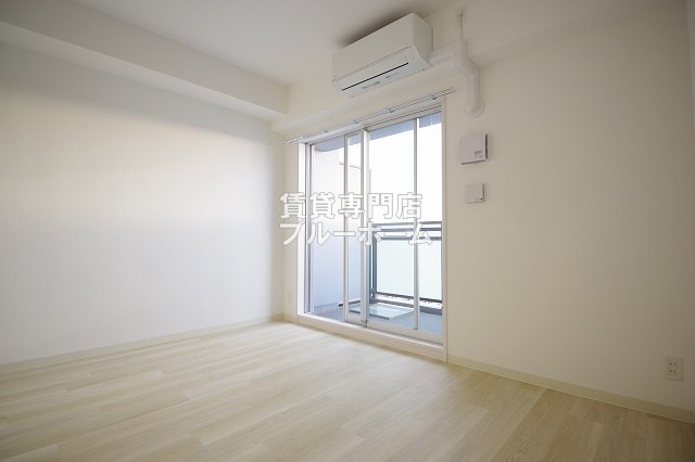 その他　洋室の別アングルです！