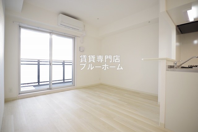 居室・リビング　日当たり良好な洋室！