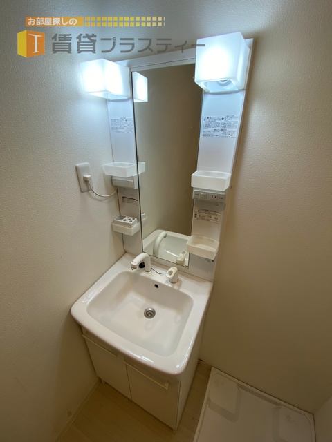 洗面設備　毎日使いますよね…独立洗面台。