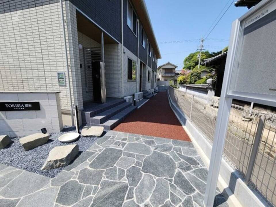 エントランス　アプローチ