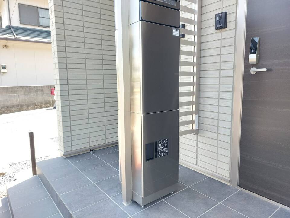 エントランス　宅配ボックス