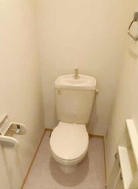 トイレ　別部屋同仕様タイプ