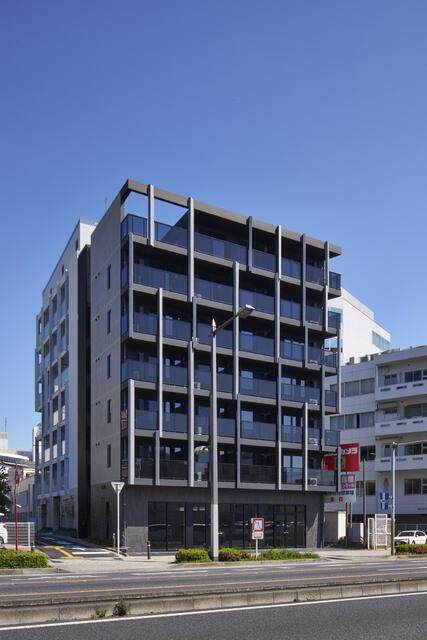 建物外観　存在感のあるマンション。?