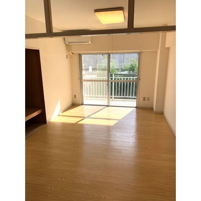 居室・リビング　※現状優先