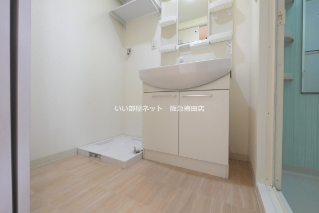 洗面設備　同仕様写真となります。