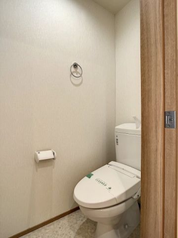 トイレ　（別タイプ参考写真）カーサ西巣鴨　北区滝野川３