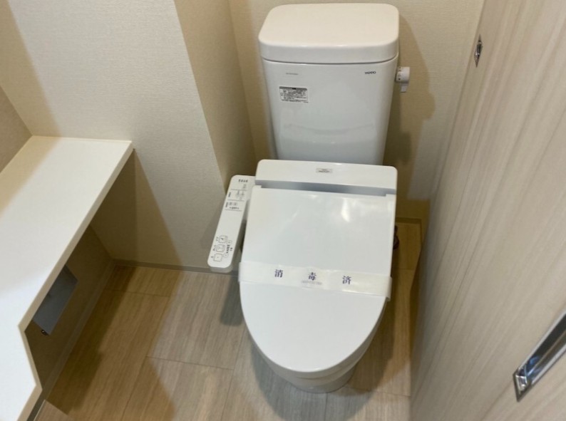 トイレ　トイレ