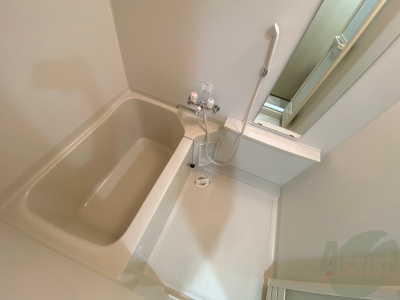 バス・シャワールーム　お風呂です。ゆっくりお風呂につかるのも体に良いですね～