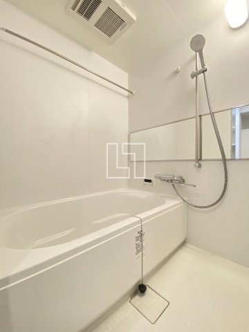 バス・シャワールーム　スプランディッド難波キャトル　浴室