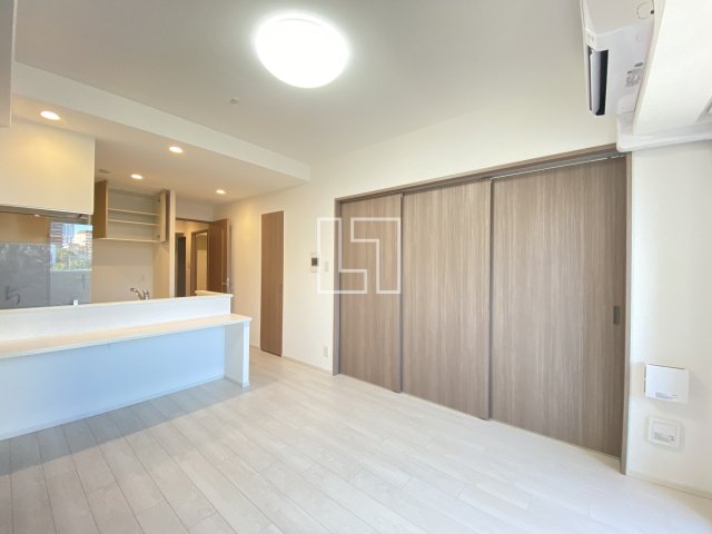 居室・リビング　スプランディッド難波キャトル　リビング