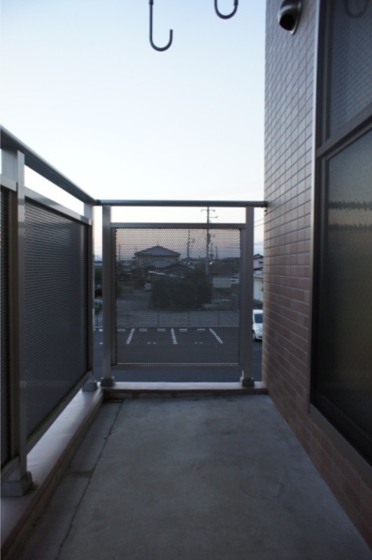 バルコニー　図面と現状に相違がある場合には現状を優先