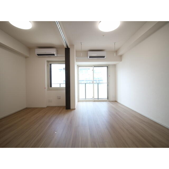 居室・リビング　LDK約10.9帖