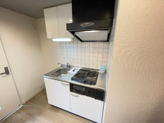 キッチン　２口コンロ付きのキッチンです