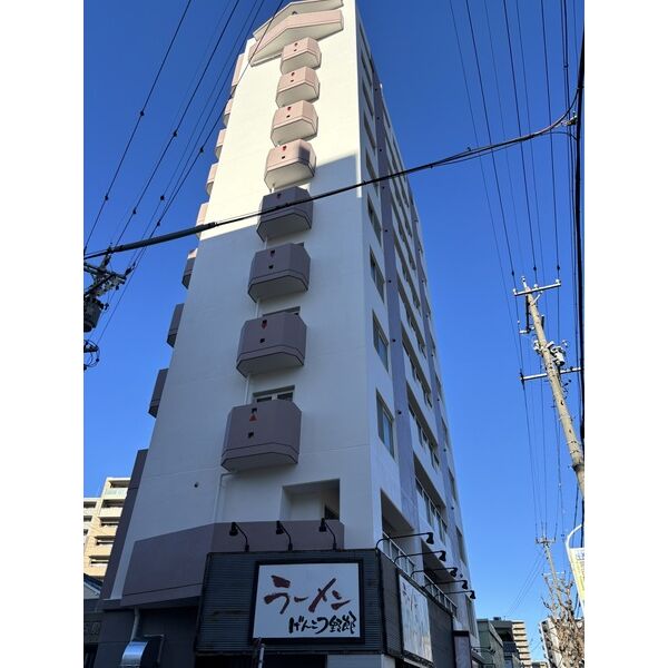 建物外観　大規模修繕工事中