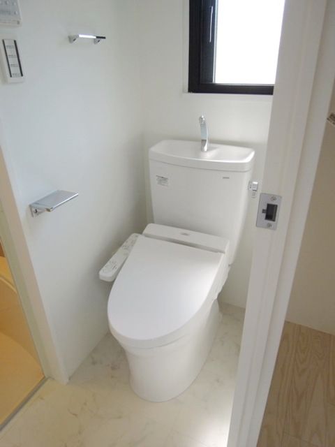 トイレ　※別部屋参照※