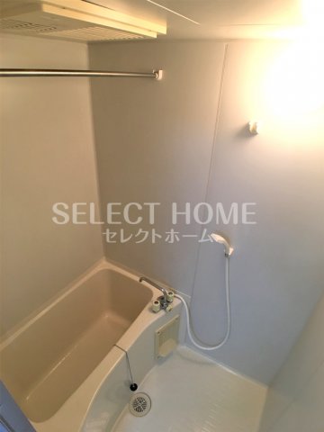 バス・シャワールーム　落ち着いた空間のお風呂です 同型タイプ