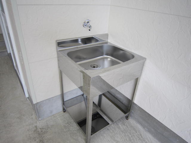 その他設備　ガレージ内スロップシンクあり
