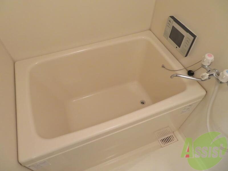 バス・シャワールーム　ＴＶ付き浴室なのでのんびりできます。長風呂注意です。。