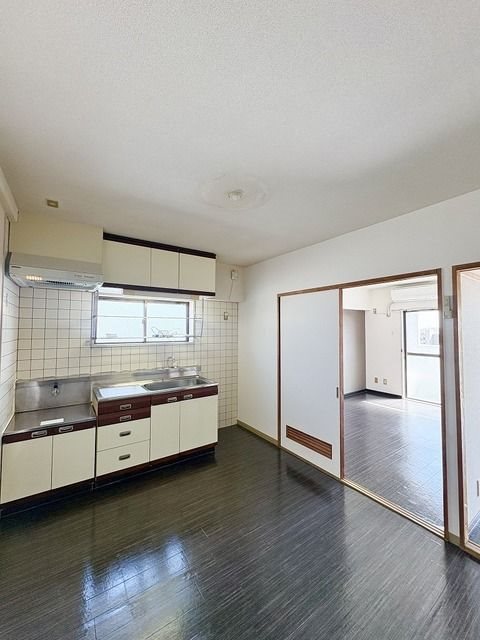 居室・リビング　※現況優先