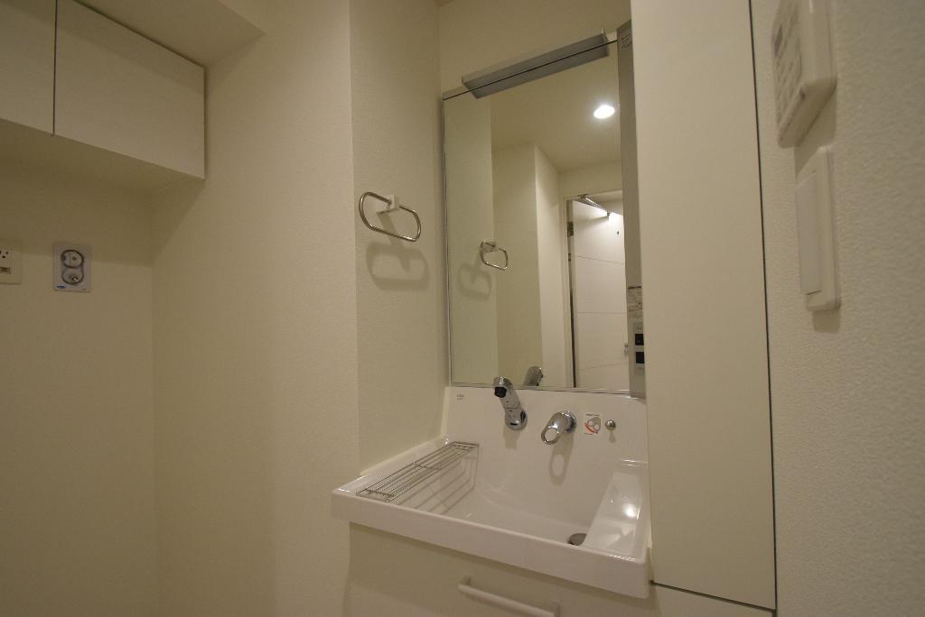 洗面設備　洗髪洗面化粧台