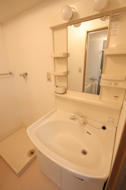 洗面設備　シャンプードレッサーで急ぎの朝も解決