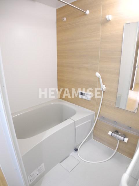 バス・シャワールーム　※反転タイプの間取りです※