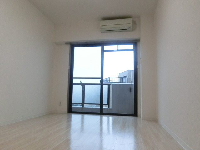 居室・リビング　やっぱり綺麗な洋室が１番ですよね。