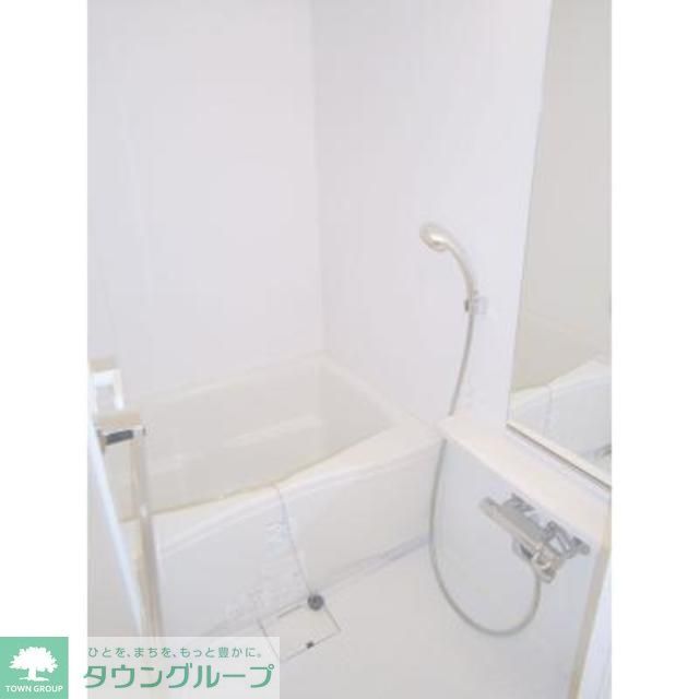 バス・シャワールーム　※写真は同タイプ住戸です。